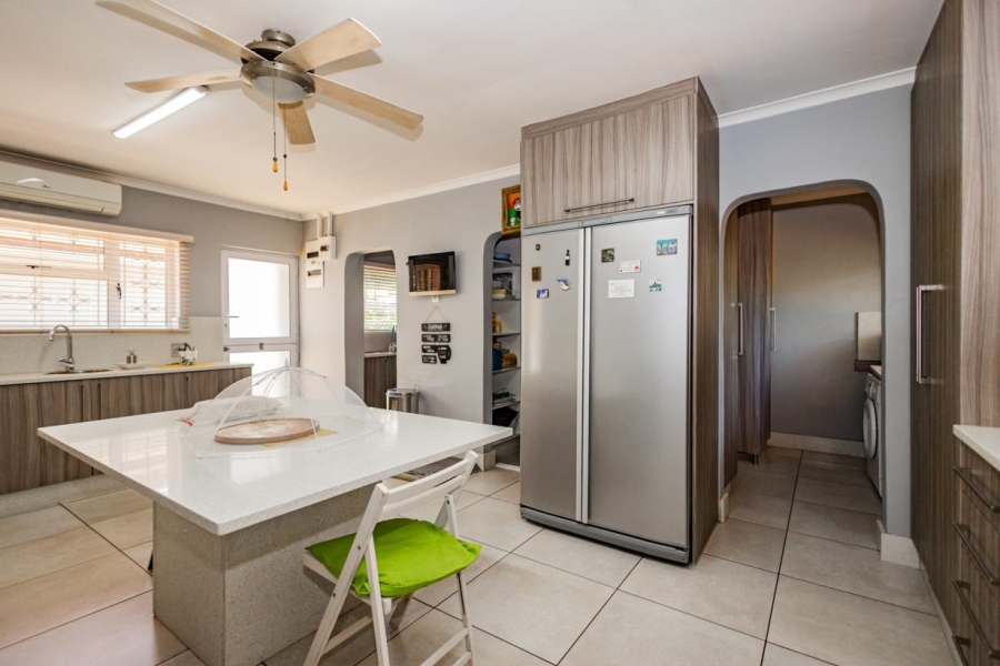 8 Bedroom Property for Sale in Joostenbergvlakte Western Cape